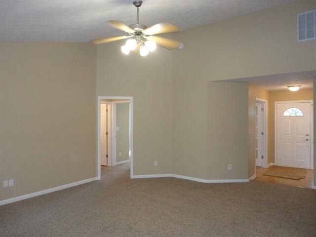 Building Photo - 8956 Mallard Green Dr