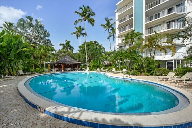 Building Photo - 1300 Gulf Shore Blvd N