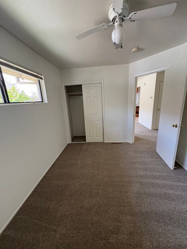 Building Photo - 3955 Princeton Dr