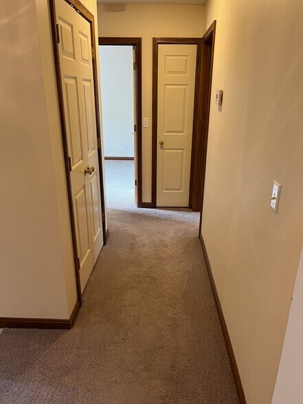 Building Photo - 2928 E Buckskin Dr