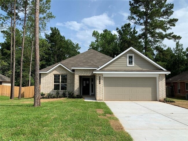 Building Photo - Coming Soon July 1, 2025 Move in LIKE NEW ...