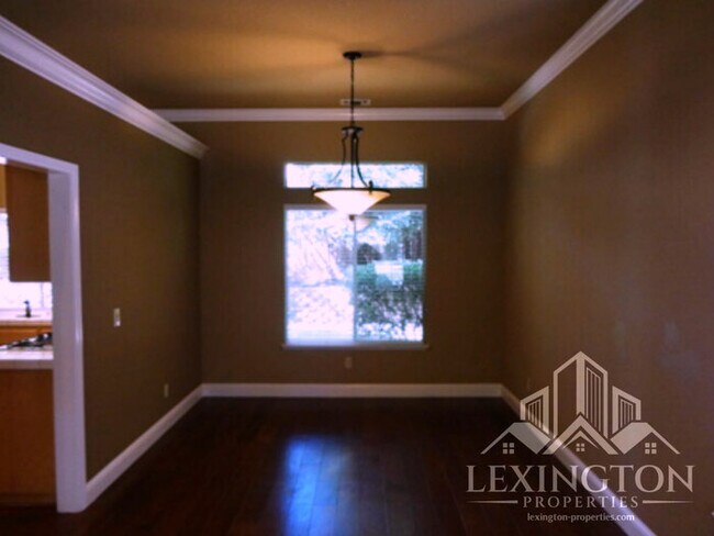 Building Photo - Spacious, single-story, 3bd-2ba Home located in Folsom's desirable Natoma Station community!