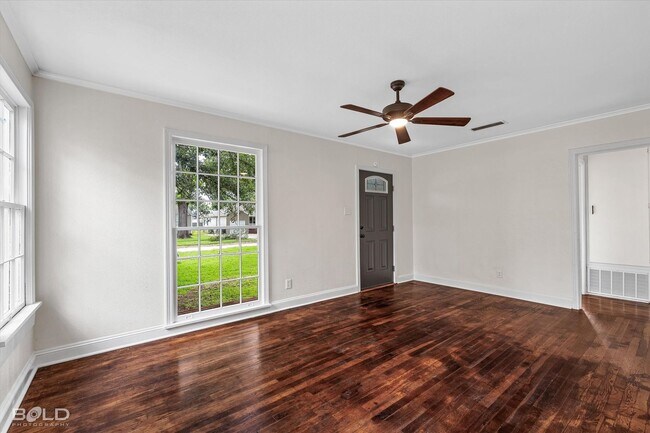 Building Photo - 4440 Clingman Dr