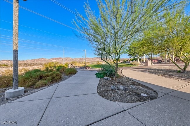 Building Photo - 969 Marigold Ct