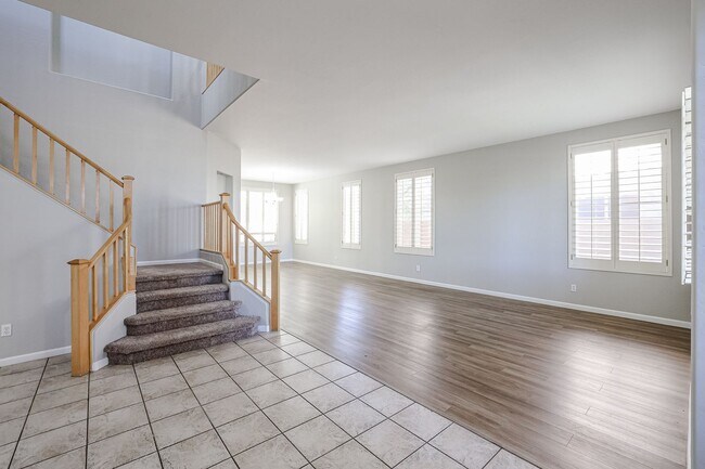 Building Photo - COMING SOON!! INCREDIBLE 5-BEDROOM 3 BATH, ALMOST 4000 SFT IN CORE CHANDLER