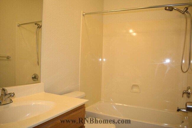 Building Photo - 309 Quiet Star Ct