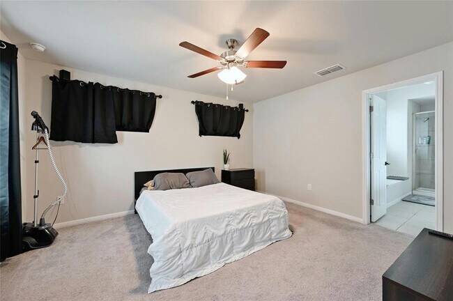 Building Photo - 6401 Arbor Crest Ln
