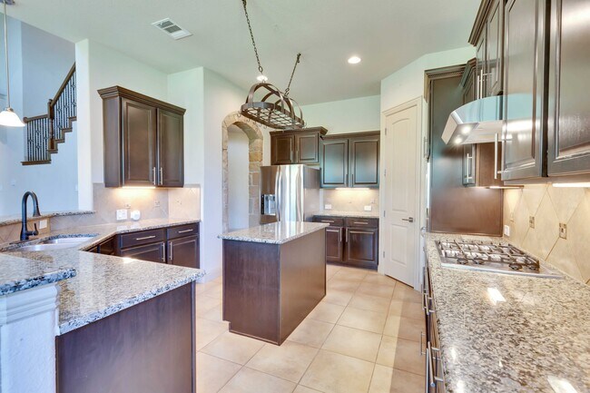 Building Photo - 2500 Speidel Dr
