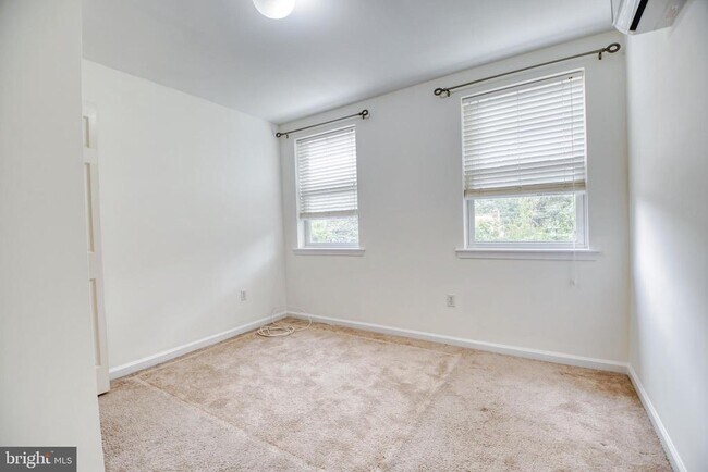 Building Photo - 800 Baltimore Annapolis Blvd