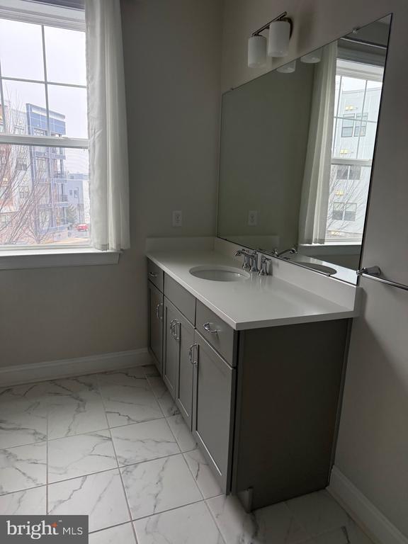 Building Photo - 220 Charles Ellis Dr