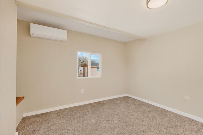 Building Photo - Beautifully Renovated Home for Rent