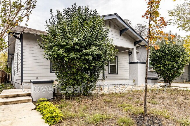 Building Photo - 1317 W French Pl