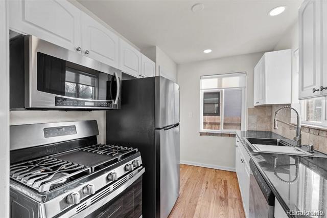 Building Photo - 3085 Clermont St