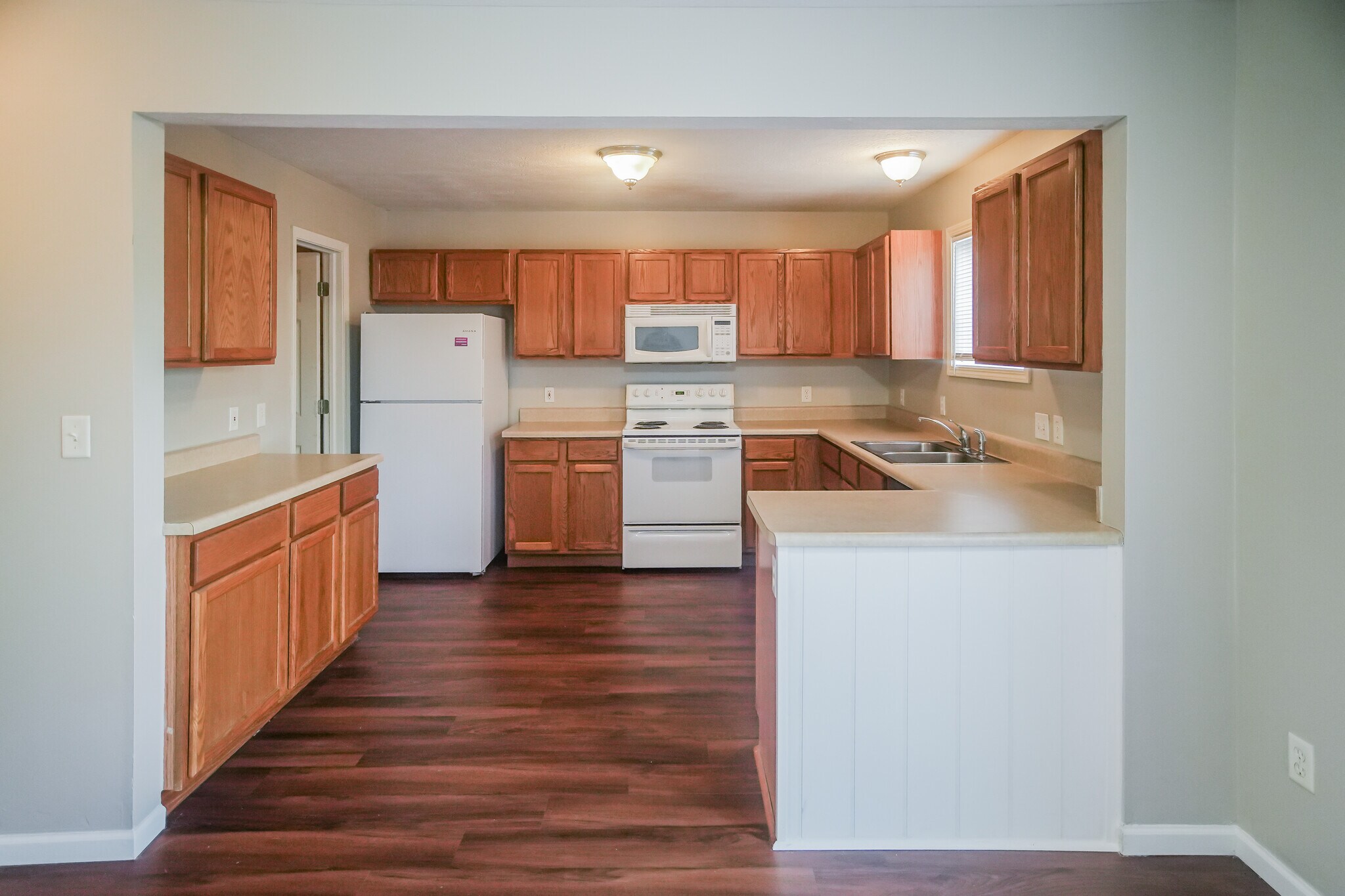 Kitchen - 3713 S Cramer Cir