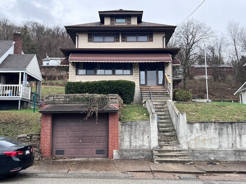 Building Photo - 304 Marie St