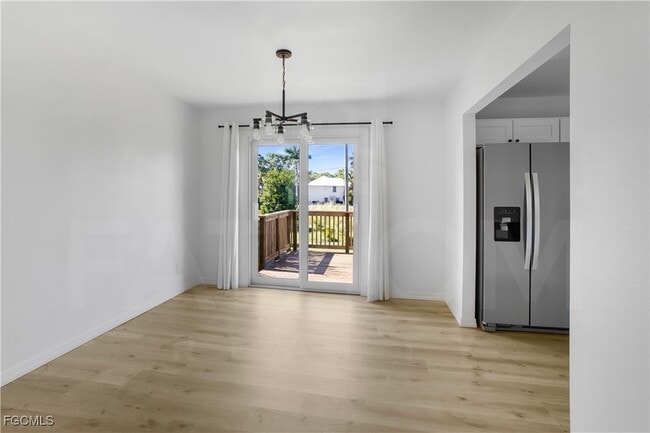 Building Photo - 10697 Holly Rd