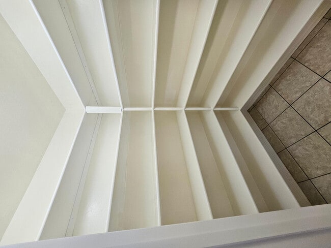 Building Photo - 2863 E Oakland Ct