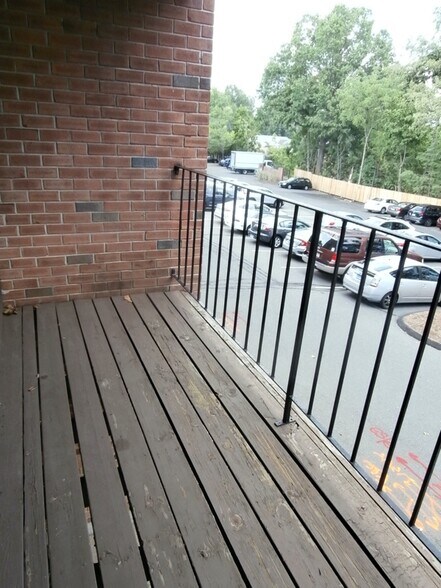 Building Photo - 42 N Main St