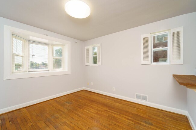 Building Photo - 10024 Lorain Ave