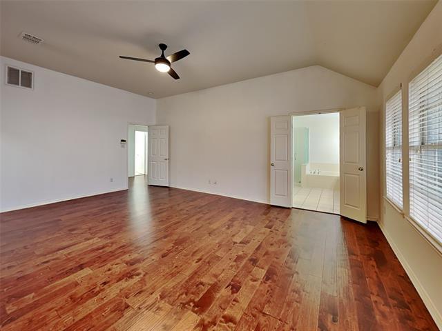 Building Photo - 2704 Buck Hill Dr