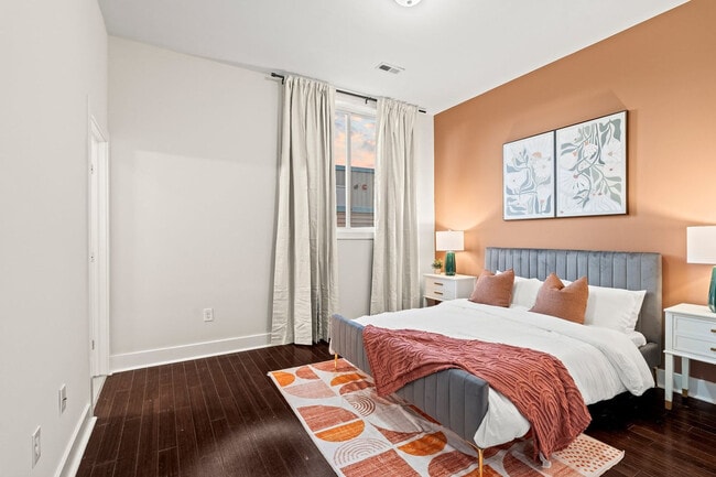 Building Photo - 826 N Broad St