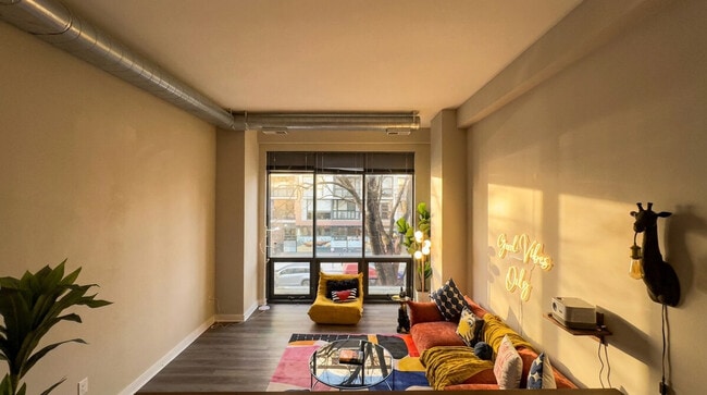 Building Photo - 1715 8th St NW