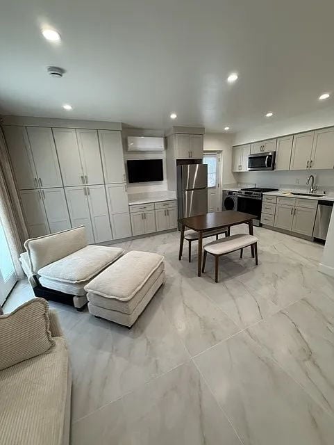 Building Photo - Private ADU with Designer Finishes & Separate Entrance in Desirable Castaic