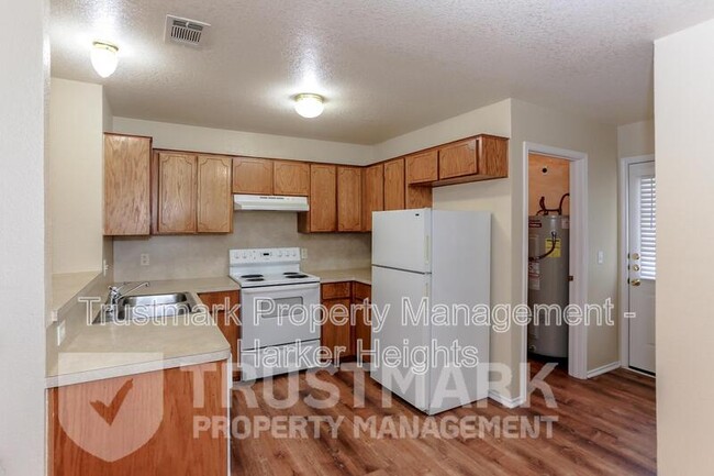Building Photo - 2710 Vernice Loop