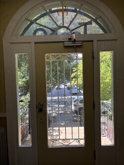 Building Photo - 1030 N Pearl St