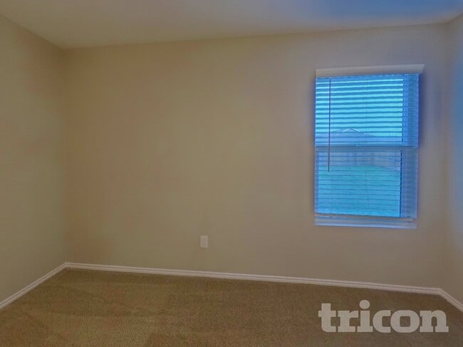 Building Photo - 2504 Bunkerton Dr