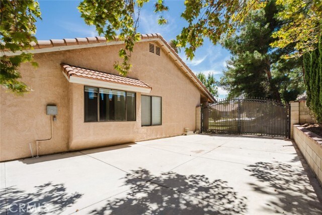 Building Photo - 4831 Cocina Ln