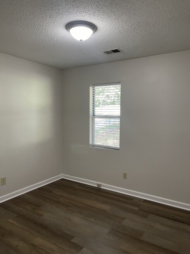 Building Photo - 1308 Vance St