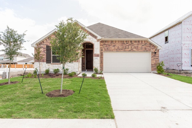 Building Photo - 6509 Golden Bough Ln