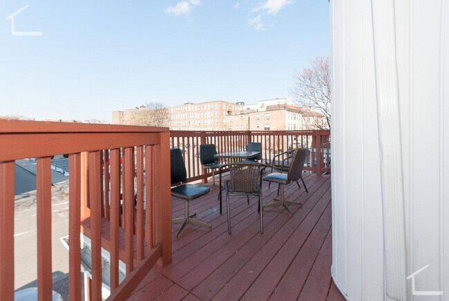 Building Photo - Allston Village BU 5-Bed/2-Bath SEPT