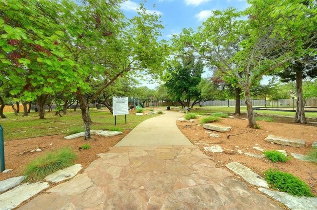 Building Photo - 3410 Flowstone Ln