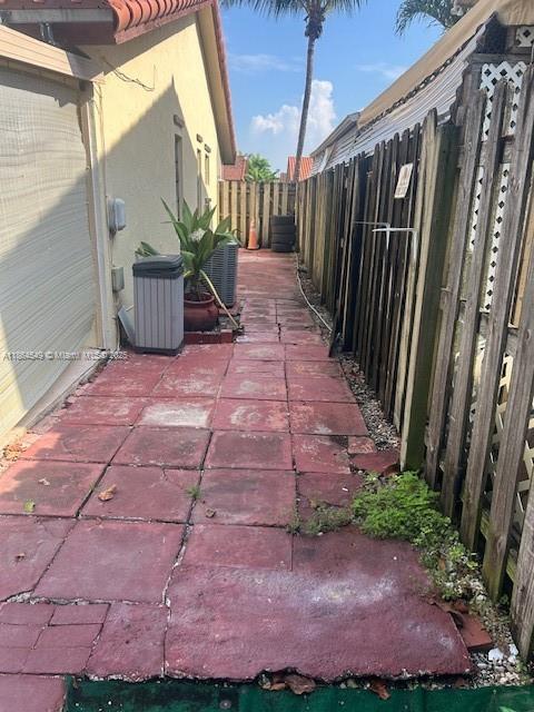 Building Photo - 13548 SW 64th Terrace