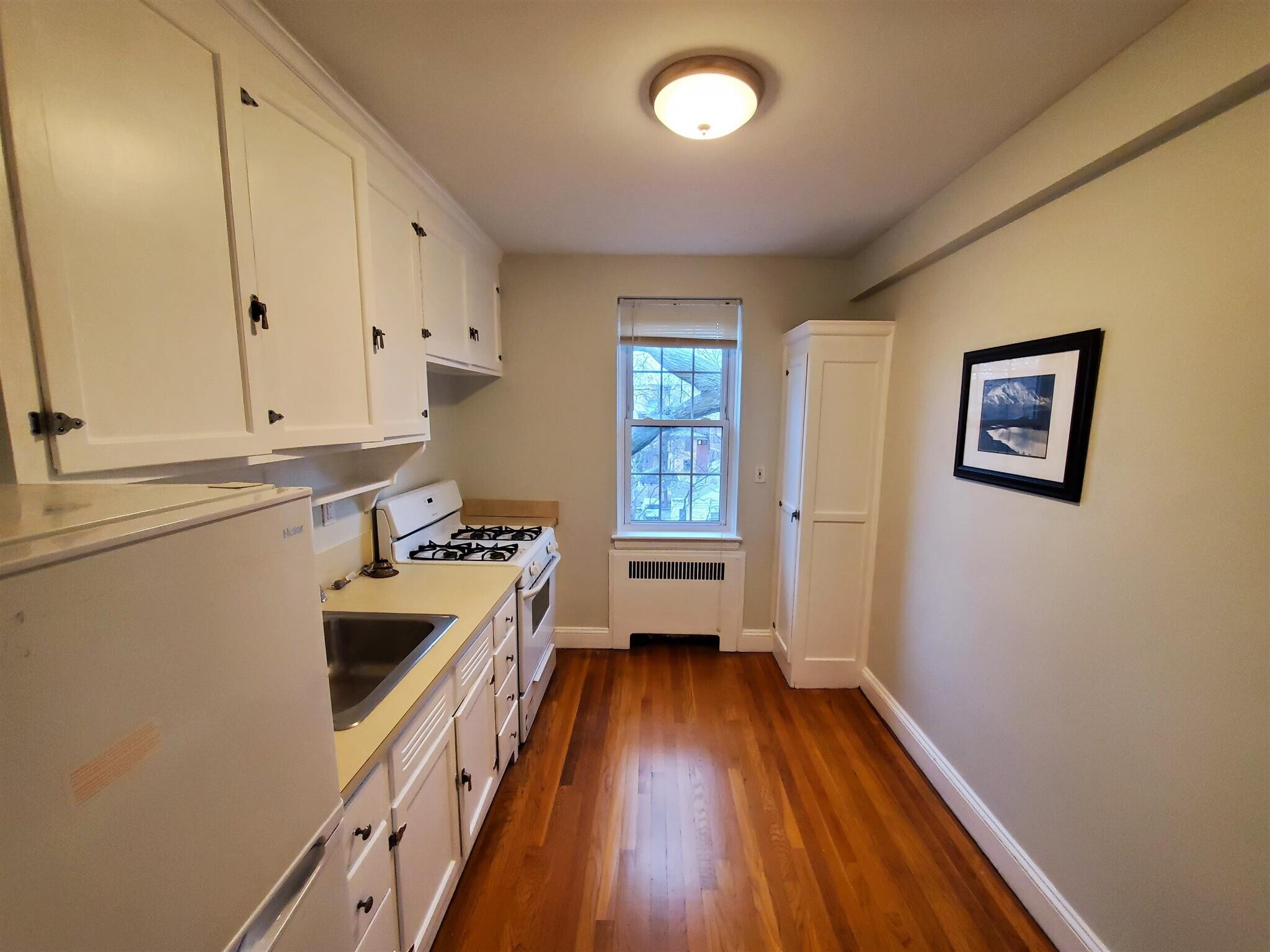 Building Photo - 16 Ware St