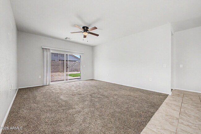 Building Photo - 1302 W Raymond Ave