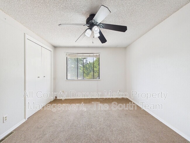 Building Photo - 11555 W 70th Pl