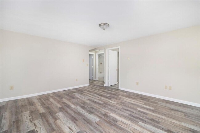 Building Photo - 239 Eustis Ave