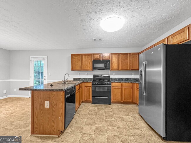 Building Photo - 112 Tyler Way