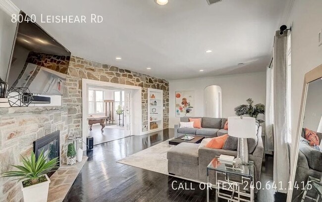 Building Photo - 8040 Leishear Rd