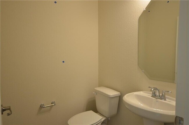 Building Photo - 9000 Gage Dr