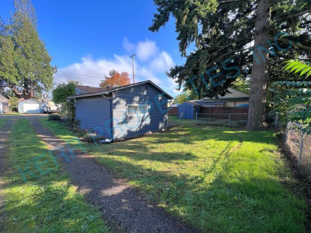 Building Photo - 3114 N Holland St