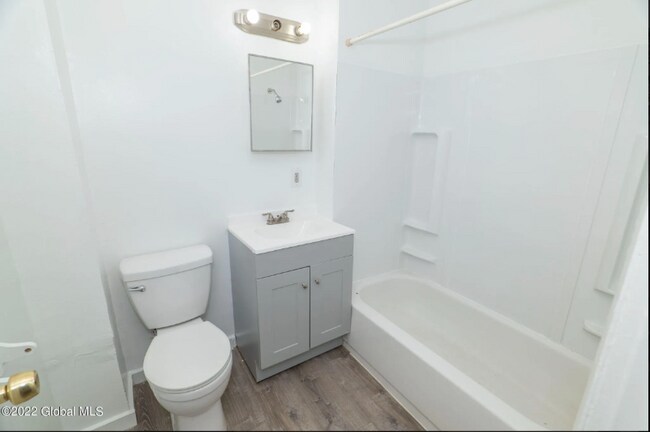 Building Photo - 114 Second Ave