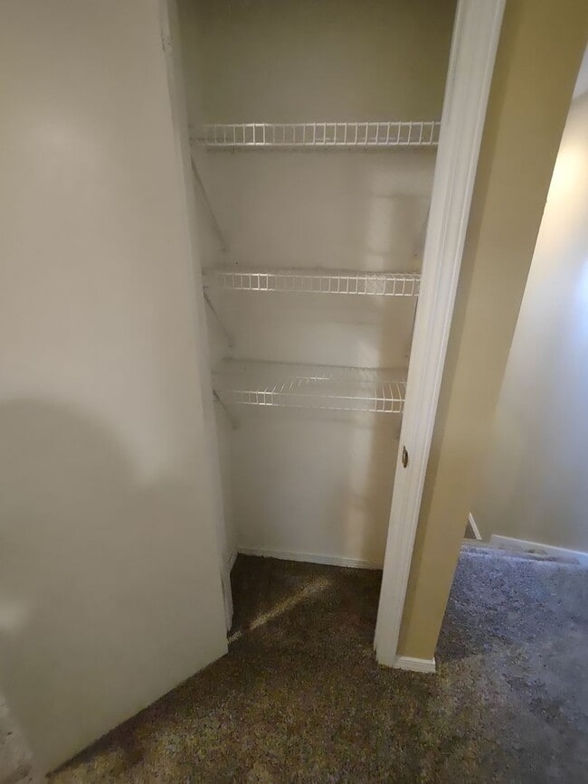 Building Photo - Magnolia Townhome
