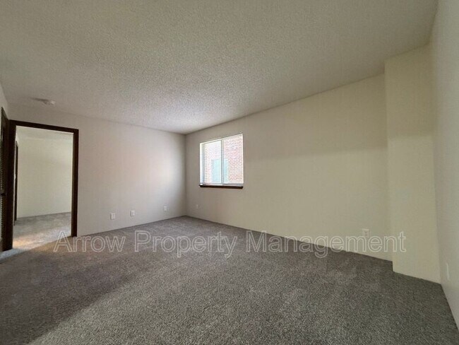 Building Photo - 1421 D St