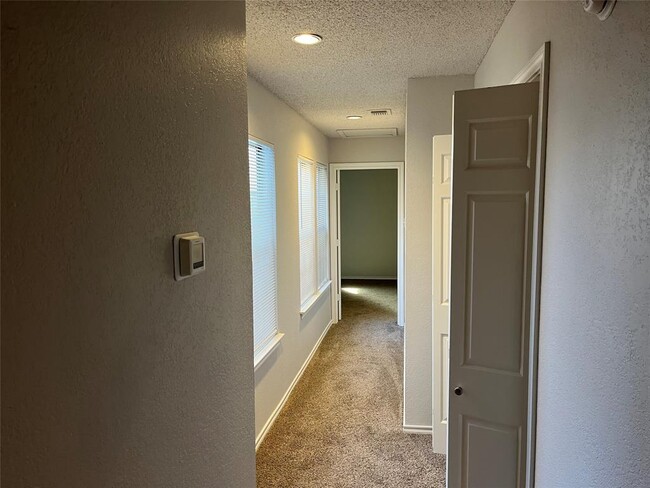 Building Photo - 1206 Wooded Trail