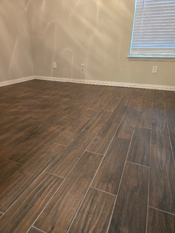 Building Photo - 1437 Pine Ln