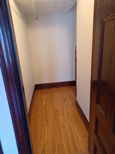 L side Hall, closet, Office? - 827 Carew St